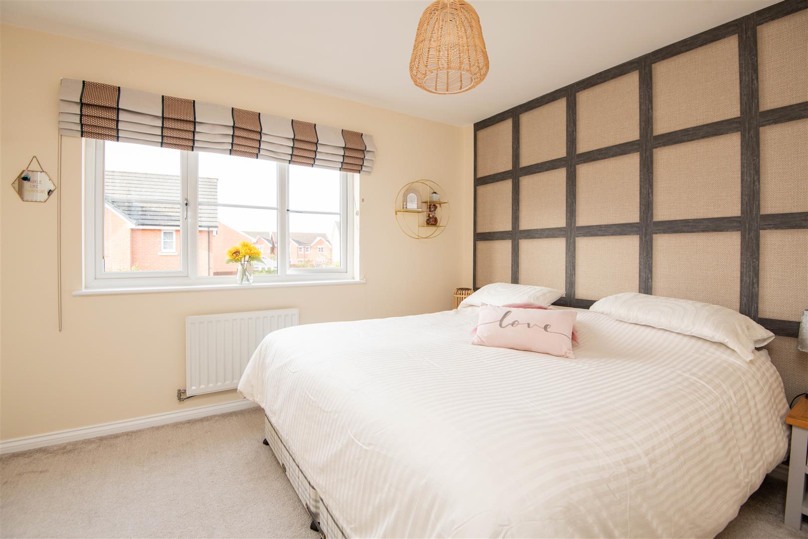 2 bed property in Old Thorns Crescent, Chorley